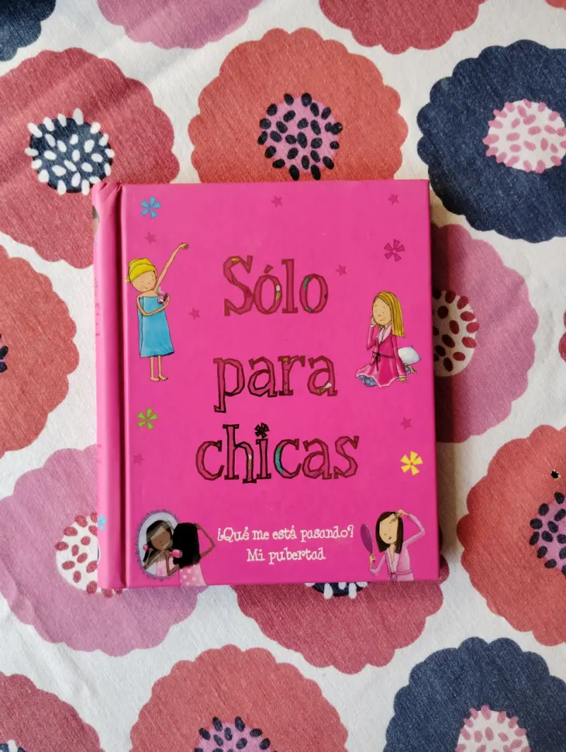 Libro 'Sólo para chicas' sobre la pubertad