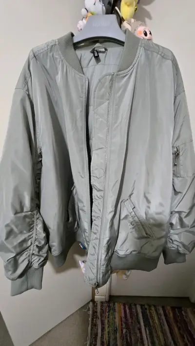 Chaqueta bomber verde H&M Unisex - miniatura 1