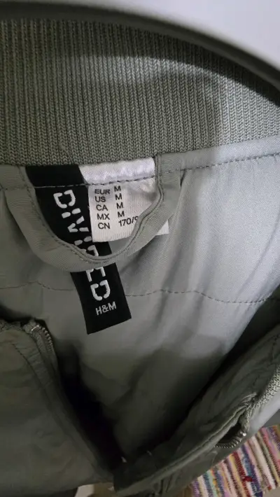 Chaqueta bomber verde H&M Unisex - miniatura 3