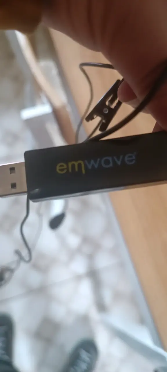 Dispositivo USB EmWave para monitoreo de salud - 2