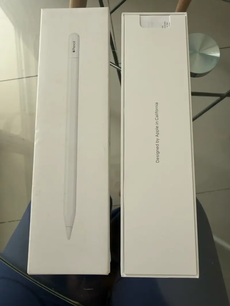 ✏️ Apple Pencil USB-C con caja - 4