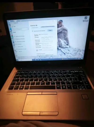 Laptop HP EliteBook 840 G4 con Intel Core i5 - miniatura 1