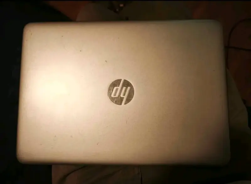 Laptop HP EliteBook 840 G4 con Intel Core i5 - 2