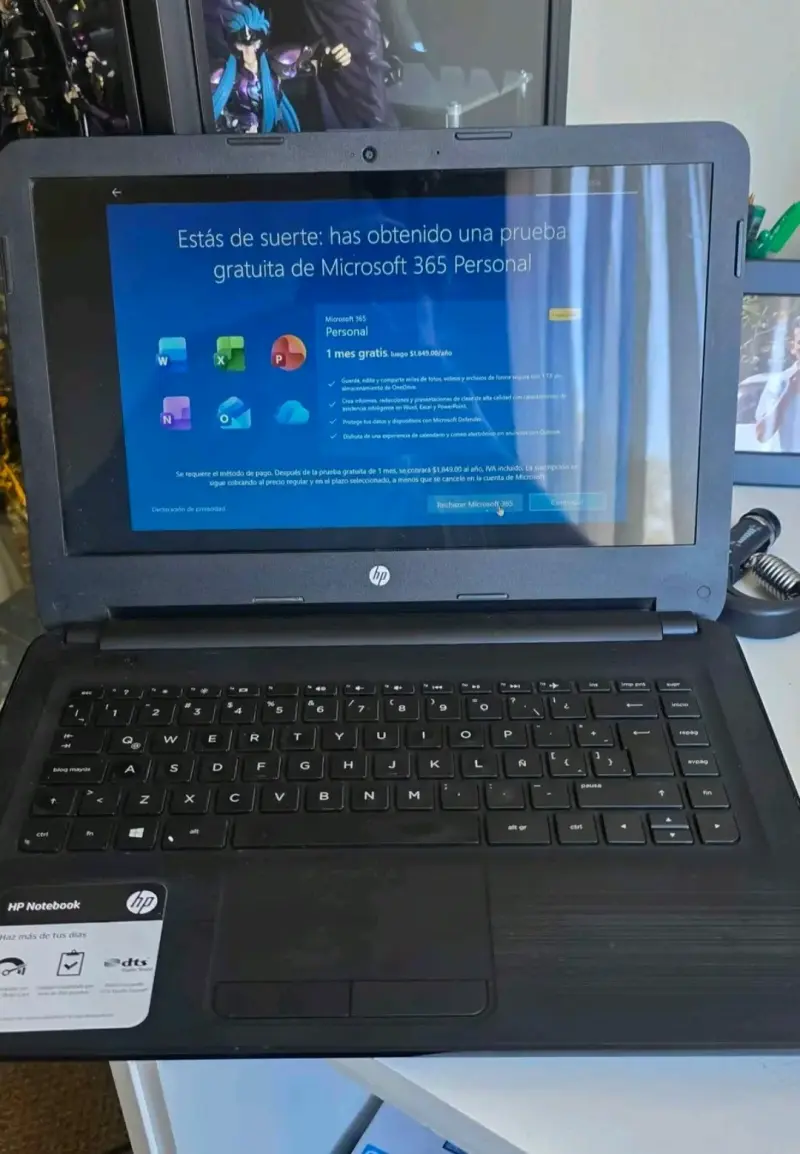 Notebook HP con pantalla de 14 pulgadas - 2