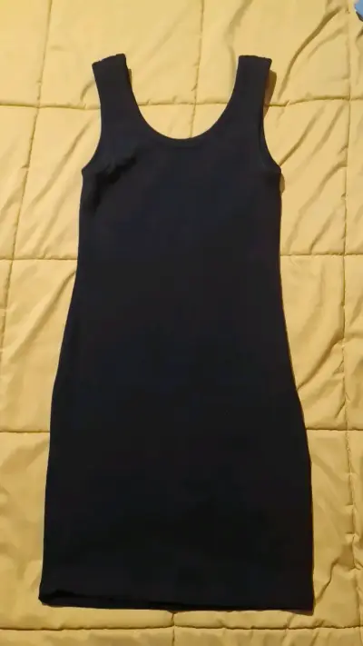 Vestido negro sin mangas Zara - miniatura 1