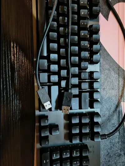 Teclado mecánico Logitech G513 Carbon - miniatura 2