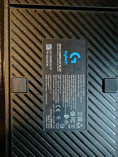 Teclado mecánico Logitech G513 Carbon - miniatura 3