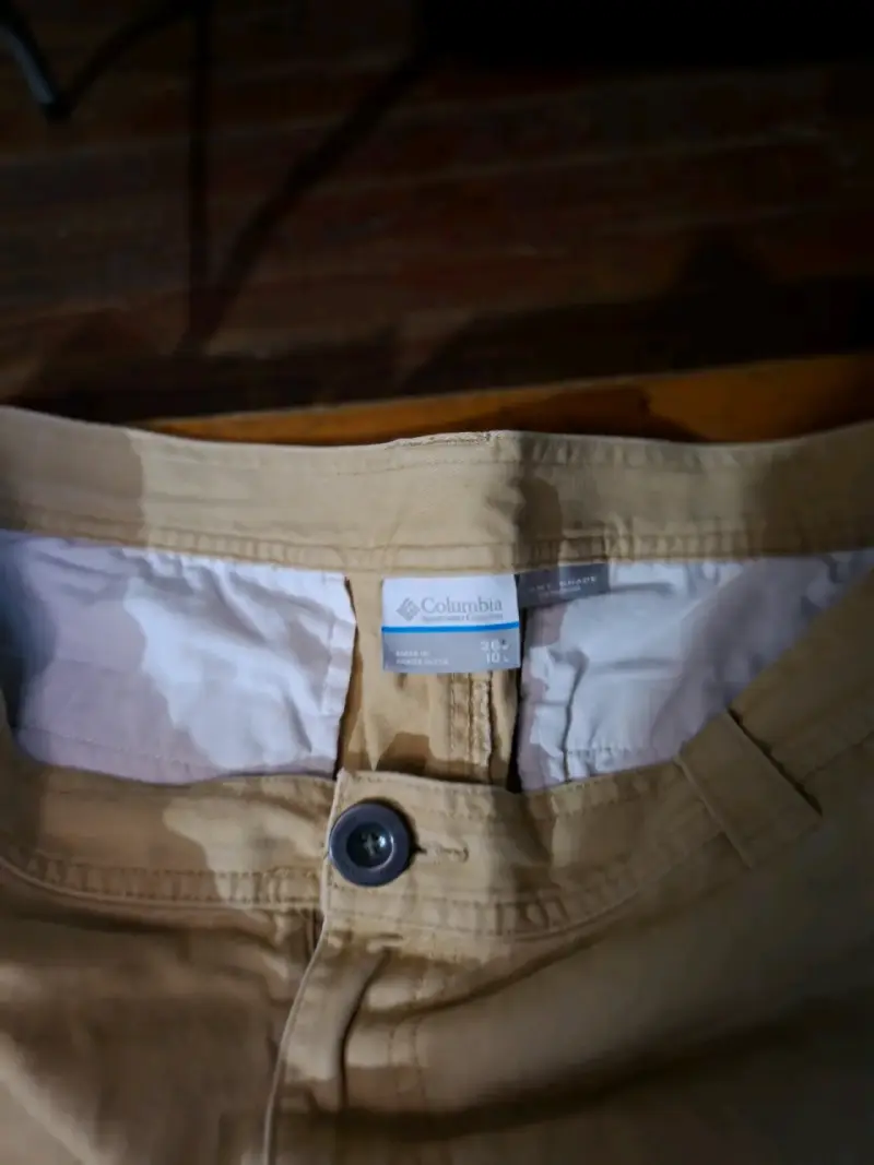 Shorts cargo beige Columbia para hombre - 4
