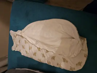 Saco de dormir para bebé con diseño de ovejas - miniatura 2