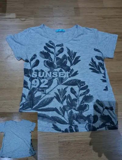 Lote de poleras estampadas para mujer - miniatura 1