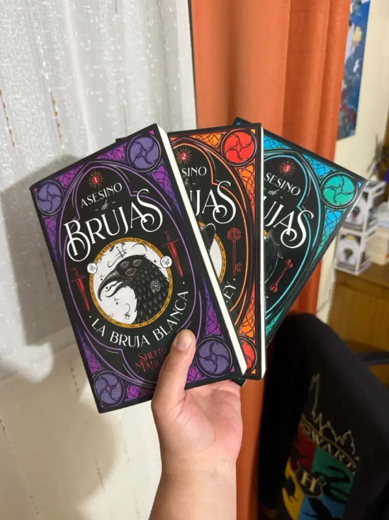 Trilogía Asesino de Brujas de Shelby Mahurin - 1