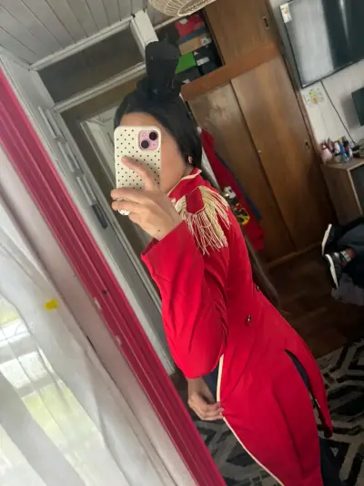 Disfraz de Presentador de Circo Rojo para Mujer - miniatura 3