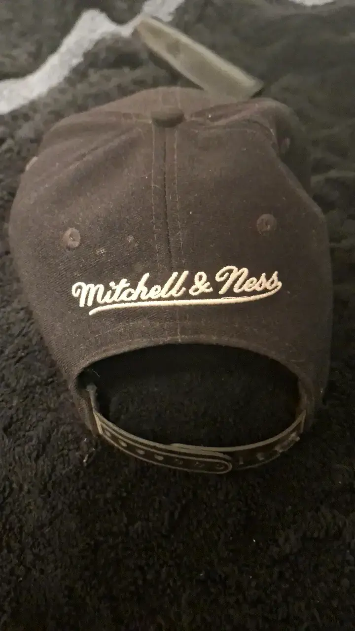 Gorra negra Mitchell & Ness con logo LA - 2