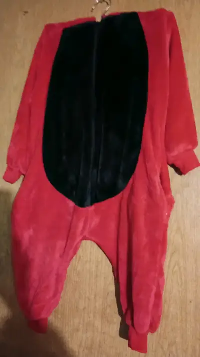 Disfraz de peluche rojo y negro para niño - miniatura 1