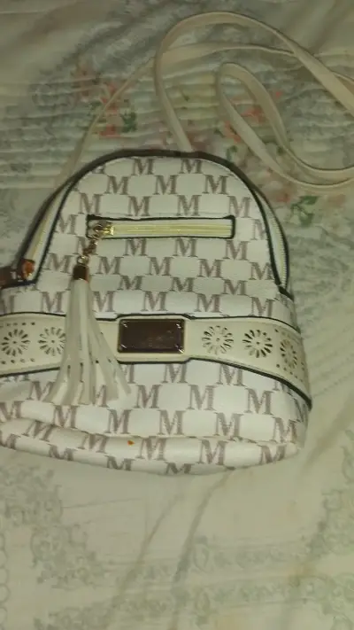 Mochila pequeña estampada con iniciales - miniatura 1