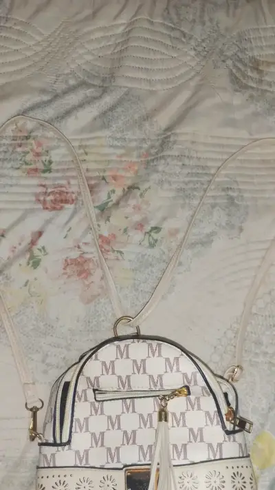 Mochila pequeña estampada con iniciales - miniatura 5