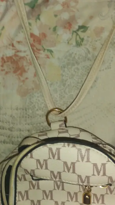 Mochila pequeña estampada con iniciales - miniatura 6