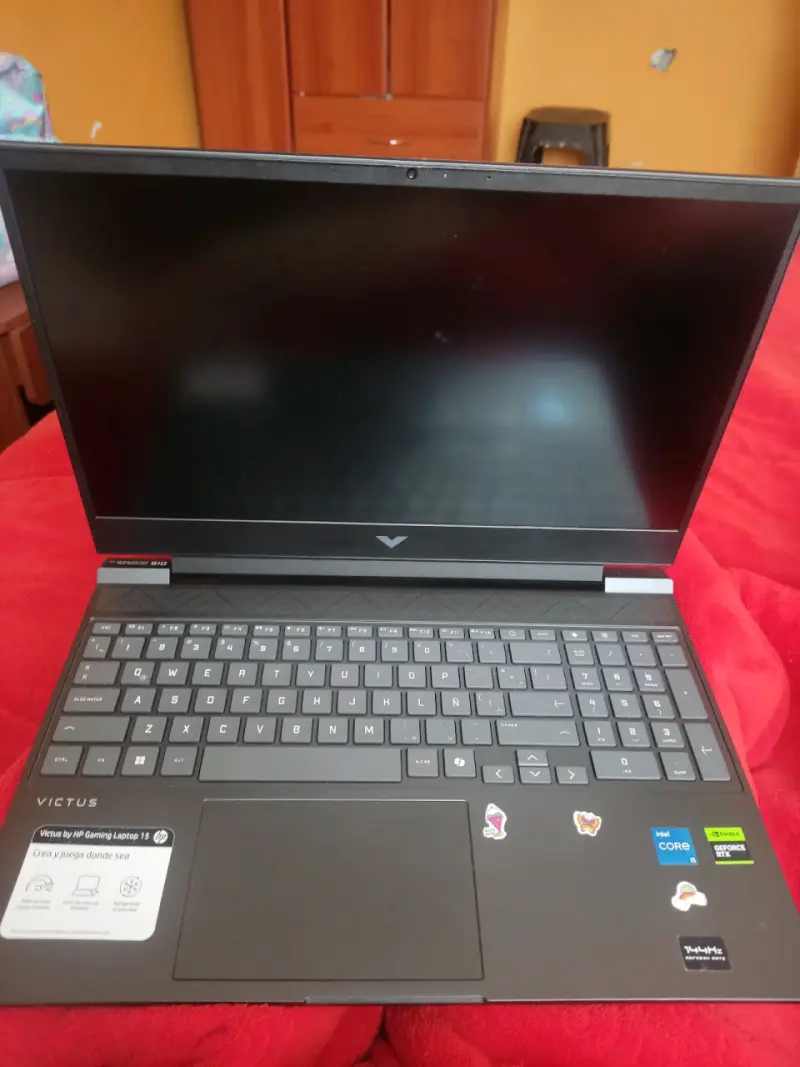 Laptop HP Victus Gaming con Intel Core i5 - 1