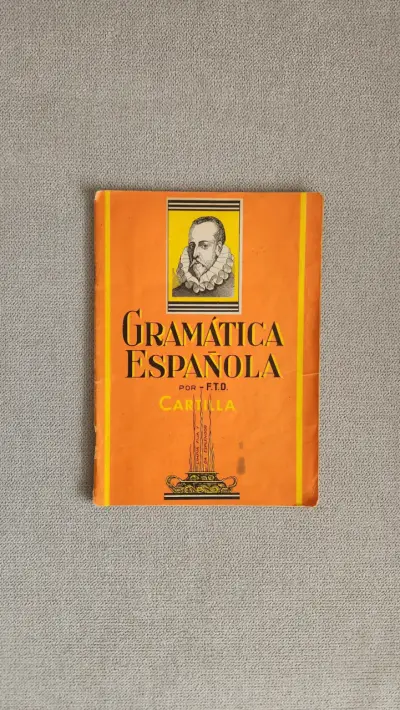 Libro retro escolar Gramática Española año 1956 - miniatura 1