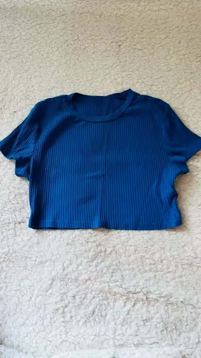 Conjunto de tops de encaje y algodón en varios colores - miniatura 3