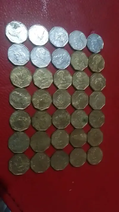 Colección de monedas antiguas de 1 y 5  pesos - miniatura 1