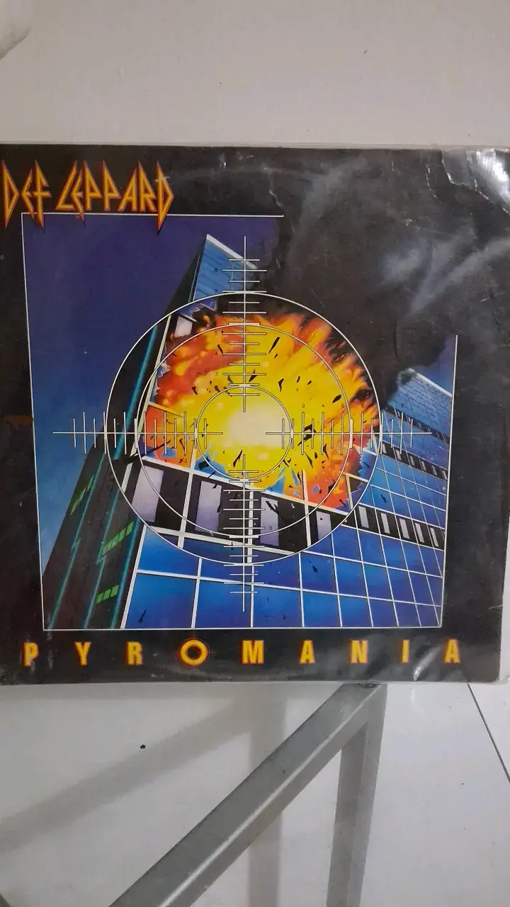 Vinilo Def Leppard Pyromania en buen estado - 1