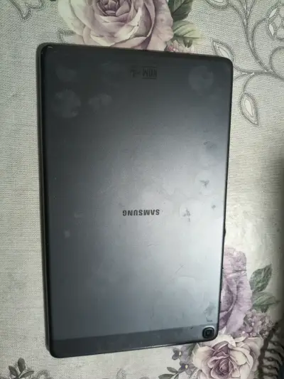 Tablet Samsung Galaxy Tab A en buen estado - miniatura 3