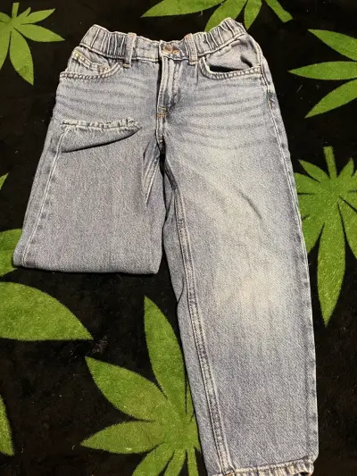 Jeans de mezclilla para niños con cintura elástica - miniatura 1