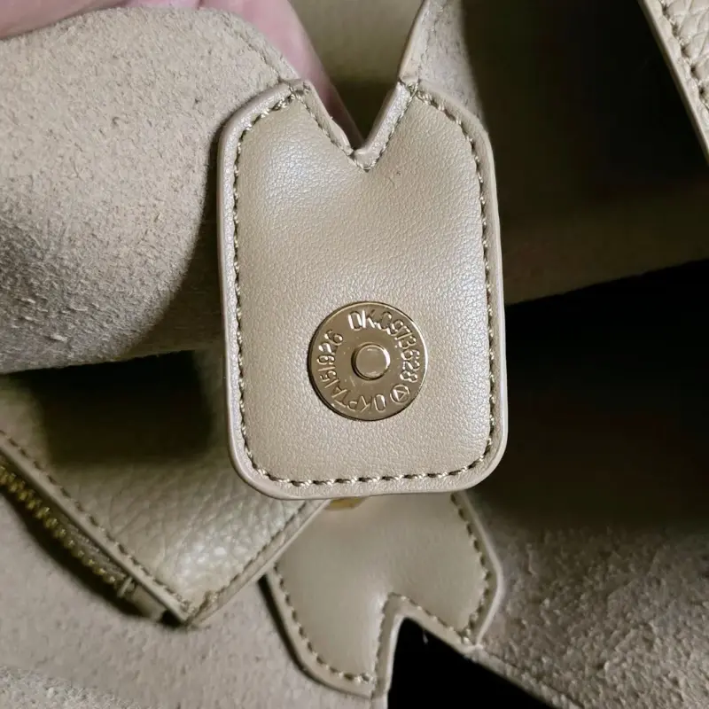 Bolso de cuero beige Prüne elegante - 4