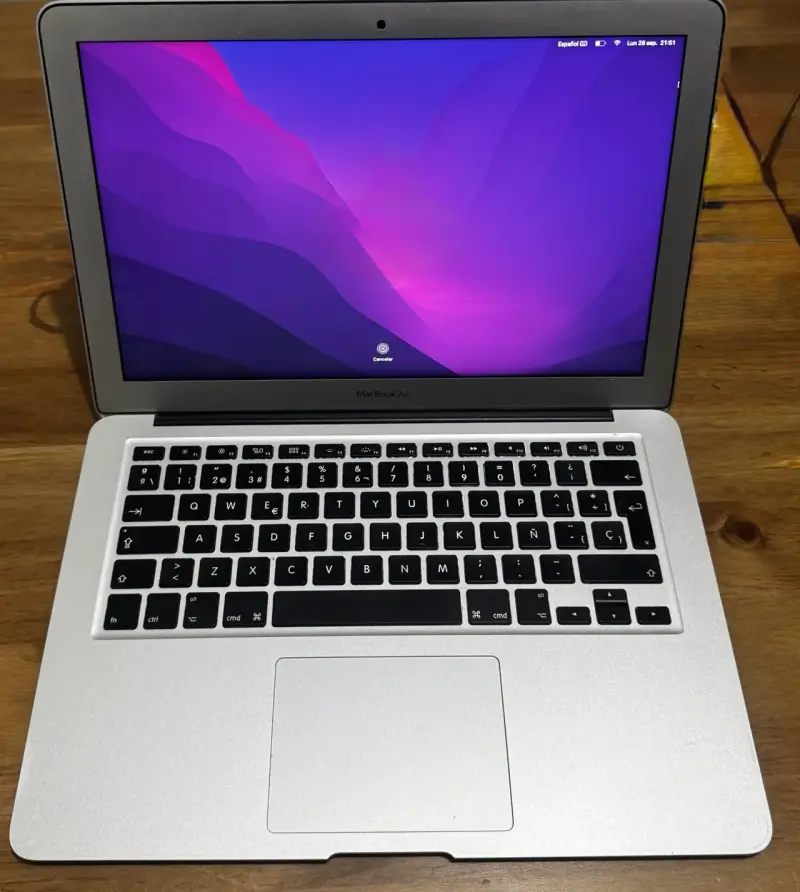MacBook Air 13 pulgadas 2017 8GB RAM 500GB SSD - 1