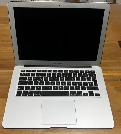 MacBook Air 13 pulgadas 2017 8GB RAM 500GB SSD - miniatura 2