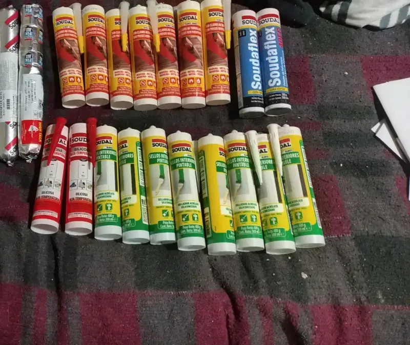 Siliconas y selladores soudal