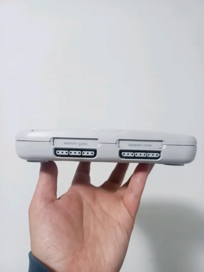 Consola Sony PS One con control y cables - 3