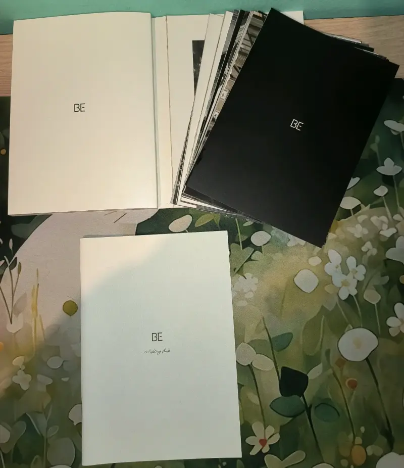 Álbum de BTS BE Deluxe Edition - 3