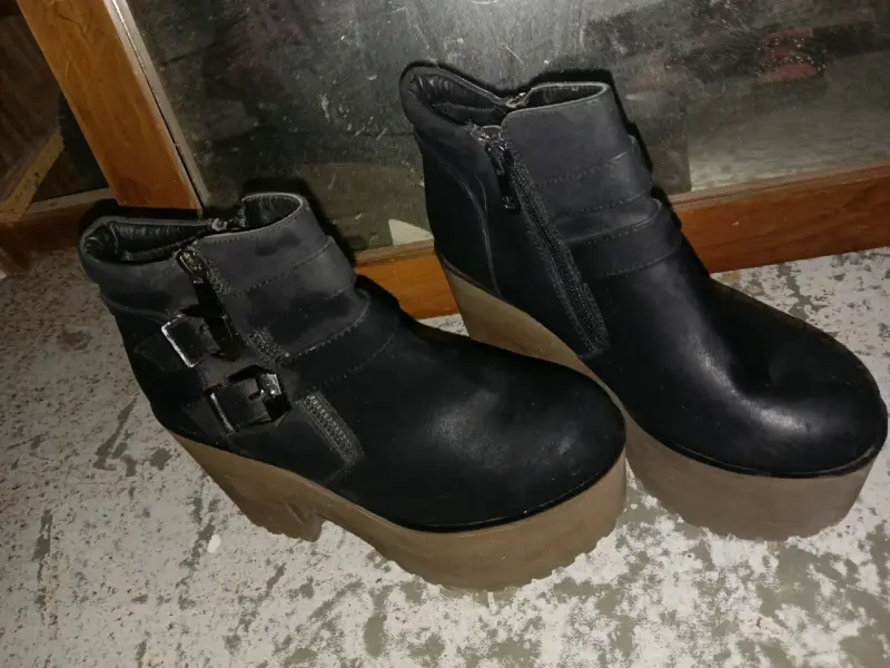 Botines de plataforma negros con hebillas - 2