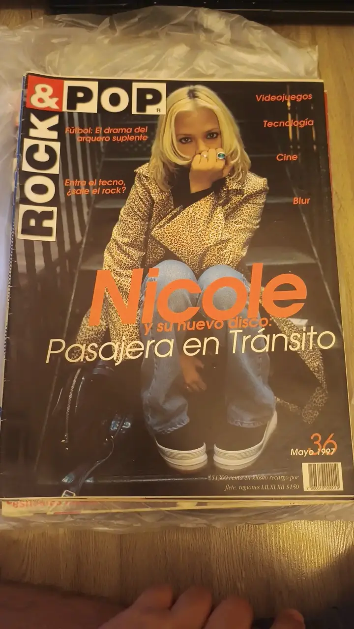 Revista Rock & Pop Mayo 1997 con Nicole