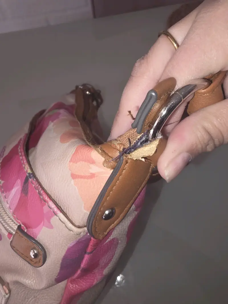 Bolso de hombro floral con correas ajustables - 5