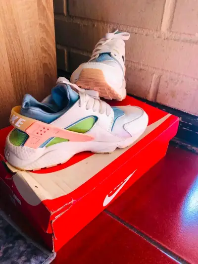 Zapatillas Nike Air Huarache SE multicolor talla 7 - miniatura 2