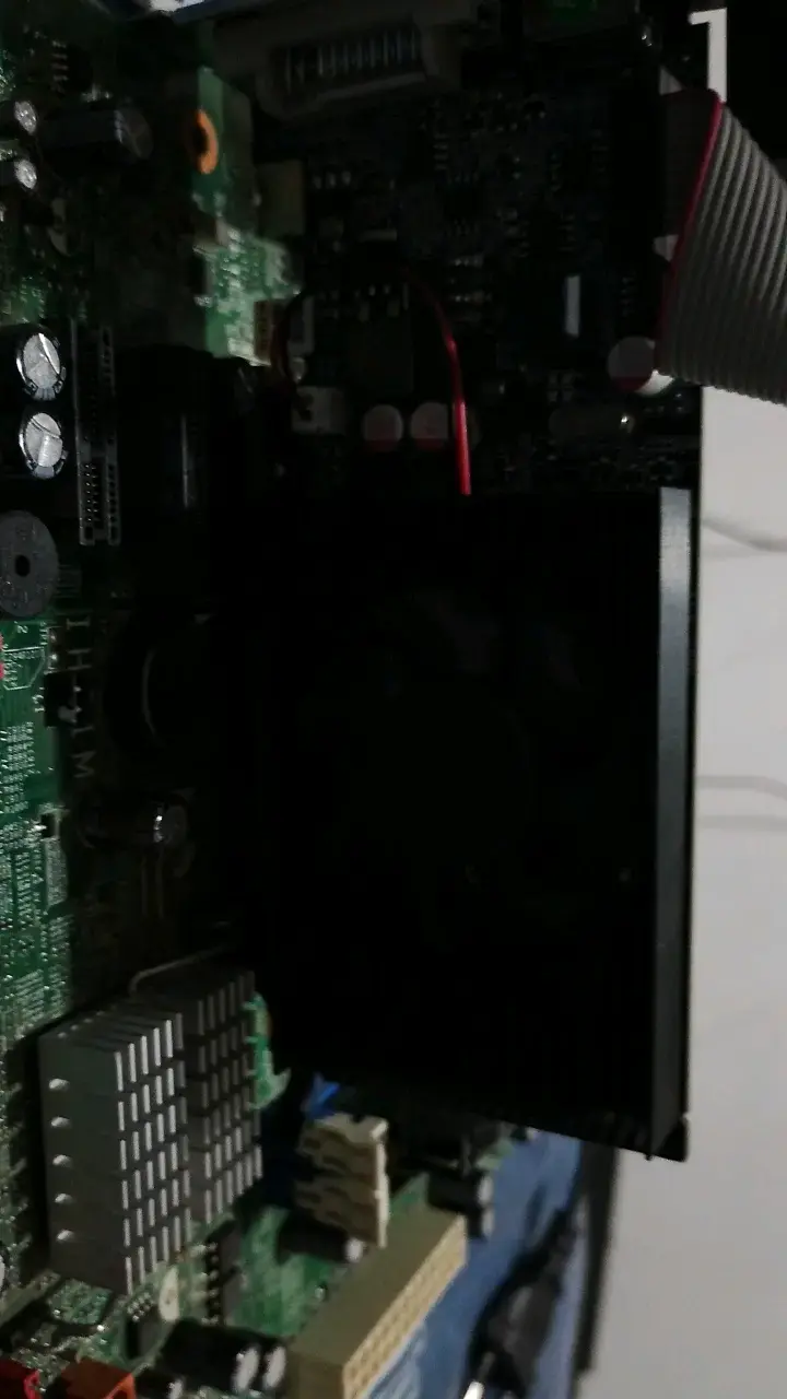 Placa Madre Lenovo para PC de Escritorio - 4