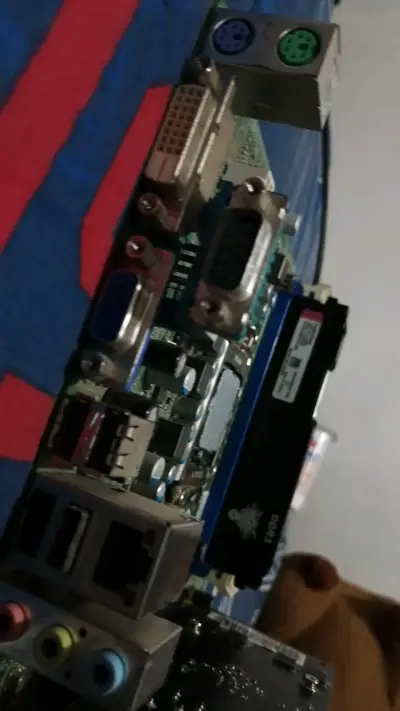 Placa Madre Lenovo para PC de Escritorio - miniatura 6