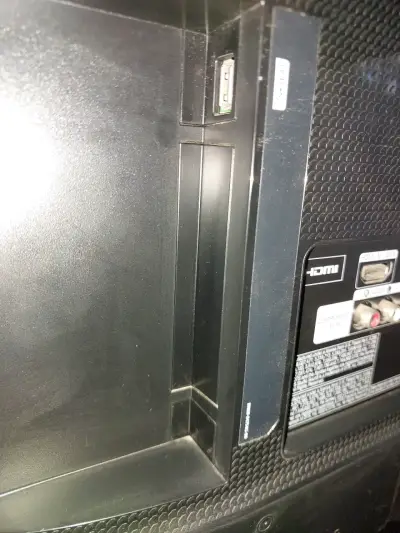 Monitor/Tv Samsung T22C300 con control remoto - miniatura 4