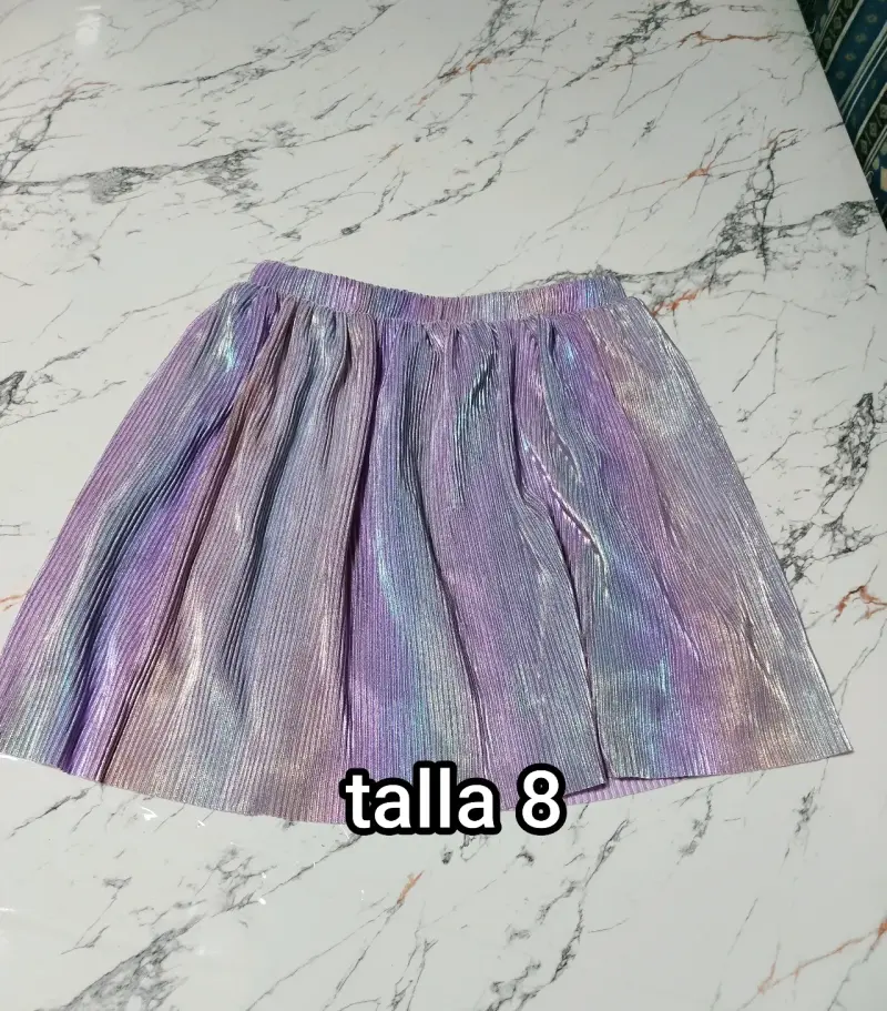 Falda plisada iridiscente talla 8