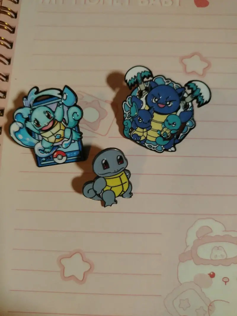 Set de pines Pokémon Squirtle y Blastoise