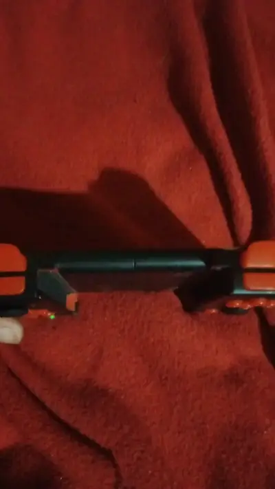 Control inalámbrico para smartphone rojo y negro - miniatura 3