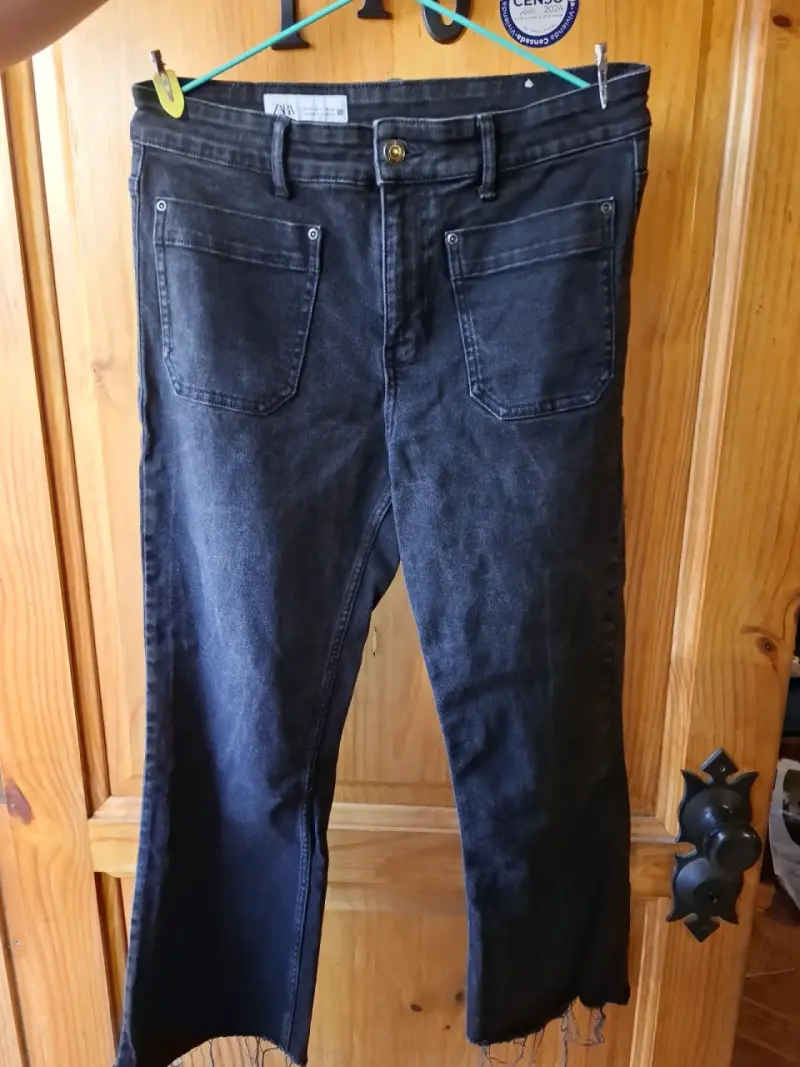 Jeans Zara para mujer en dos colores - 1