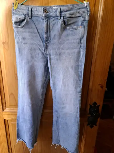 Jeans Zara para mujer en dos colores - miniatura 3