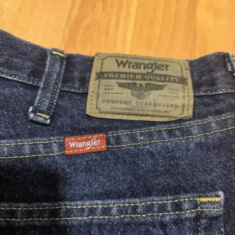 Jeans Wrangler Regular Fit Azul Oscuro - 2