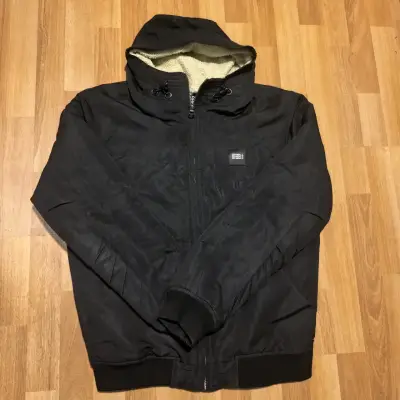 Chaqueta negra con capucha O'Neill - miniatura 1