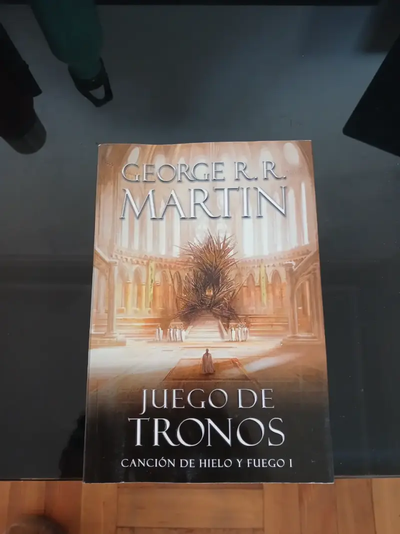 Libro Juego de Tronos de George R.R. Martin - 3