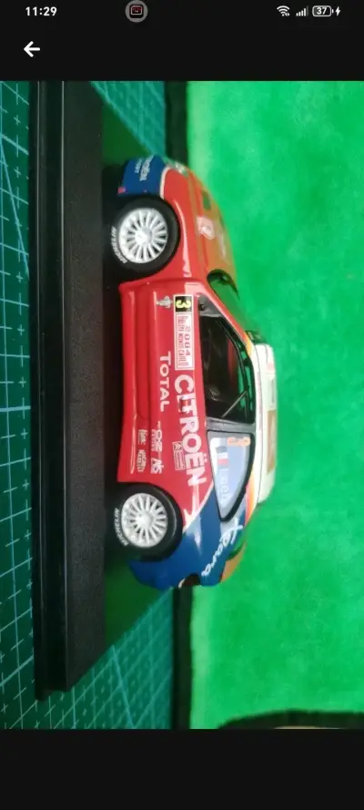 Modelo a escala Citroën Xsara WRC 2004 - miniatura 3